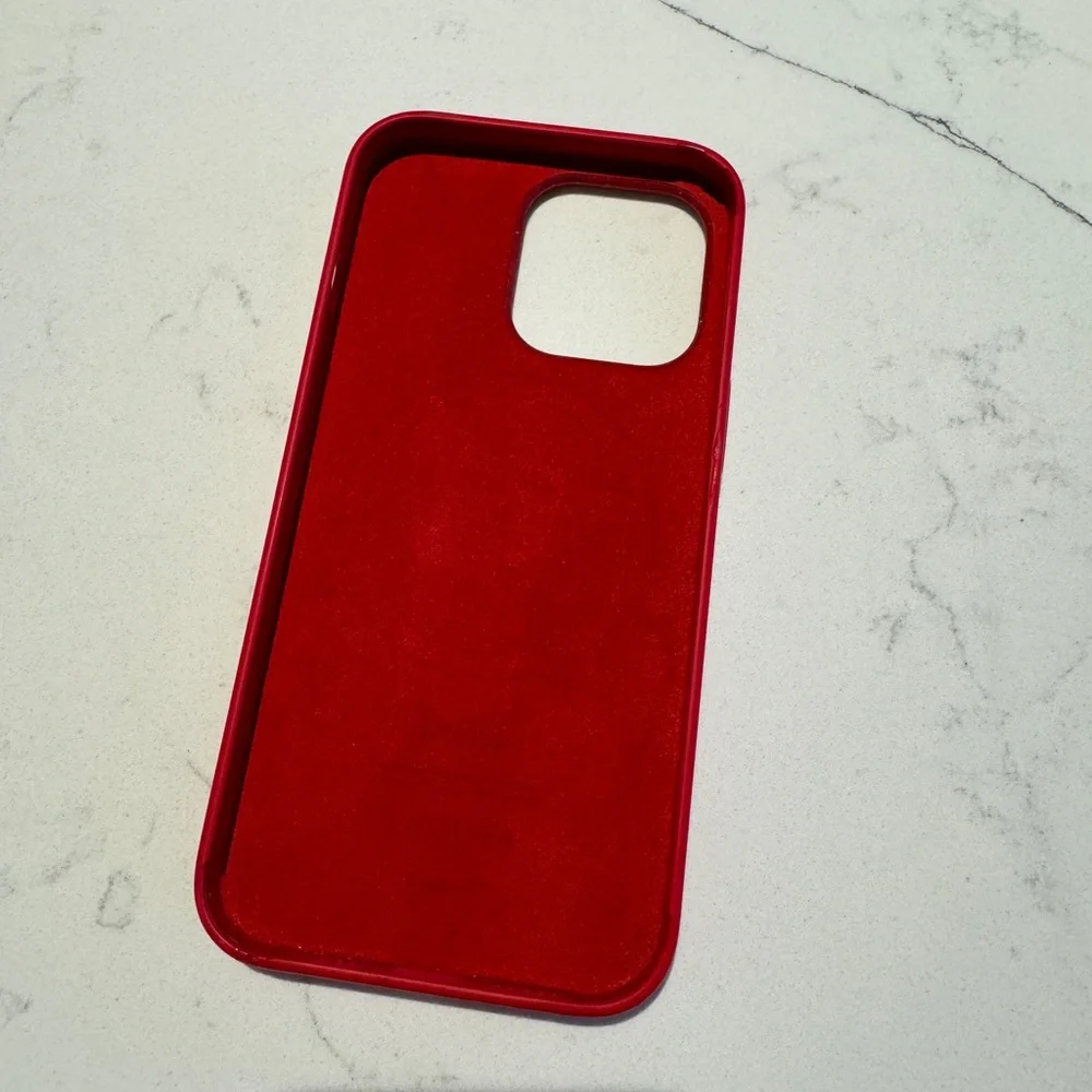 iPhone 14 Pro case red
